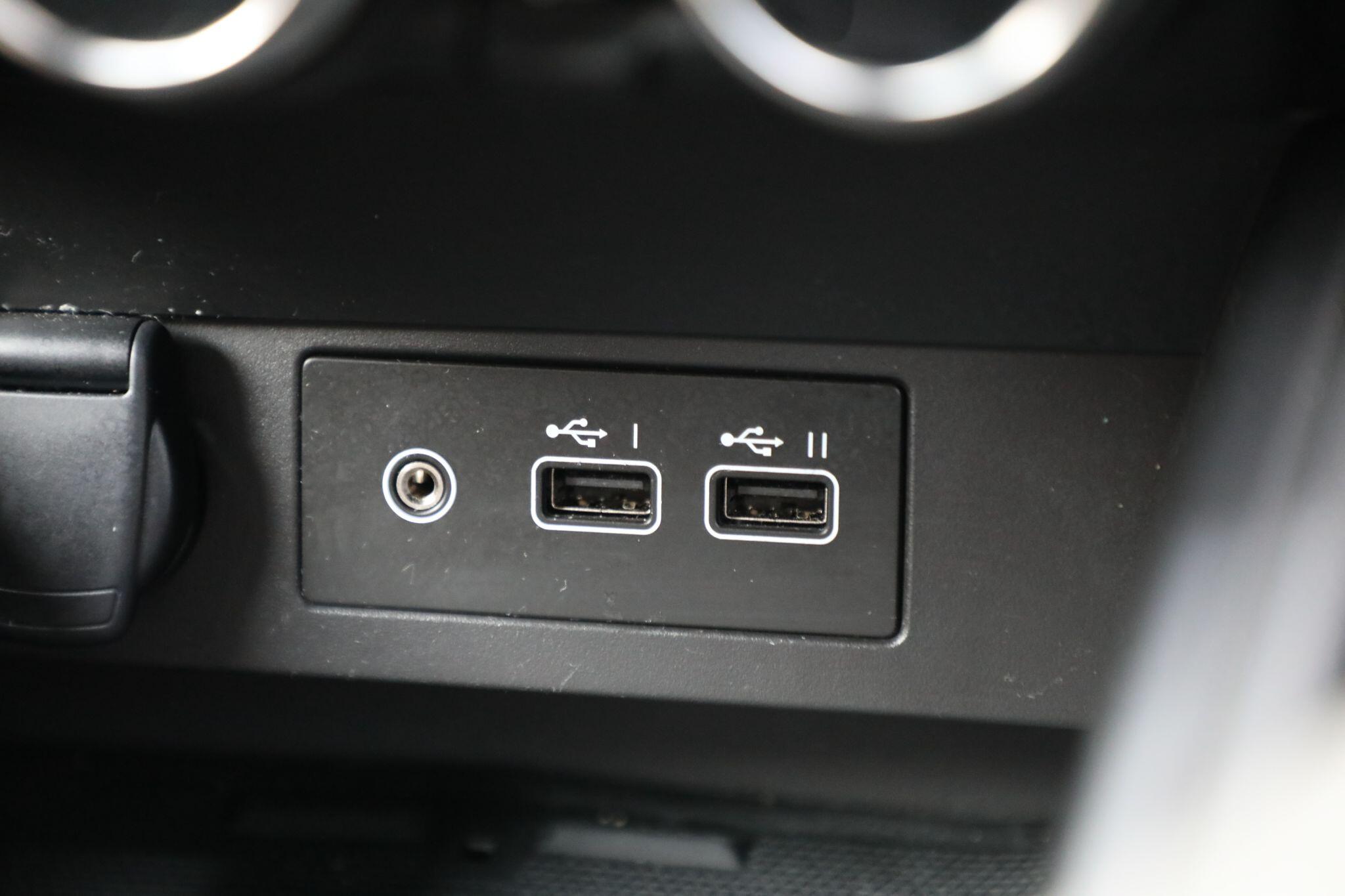 Large vehicle image